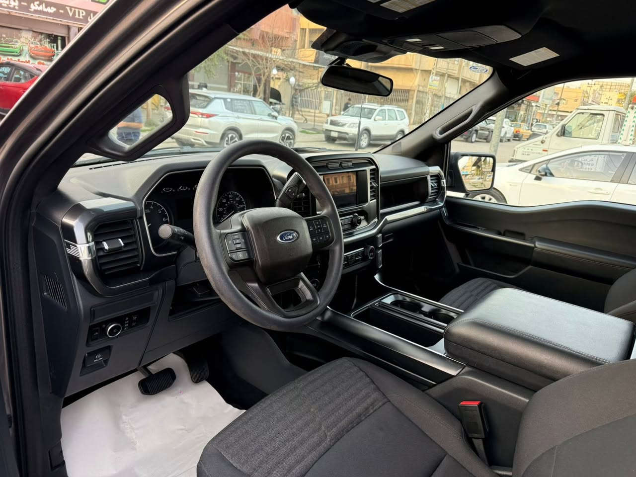 فورد 150 XLT
موديل 2023
محرك 2.7 توربو 
باب طويل بدي قصير (المرغوب)
جامرلغ تعديل بارد + حافة بنيد بارد
بدون رقم تترقم شمالي شرط الترقيم
رقم شاصي __1FTEW1CPXPKD76822
السعر// 250 و مجال
مكان السياره كركوك 
 0️⃣7️⃣7️⃣0️⃣3️⃣3️⃣9️⃣6️⃣7️⃣8️⃣1️⃣


**إذا كنت صاحب هذا الإعلان وتريد حذفه لأي سبب، رجاءا أرسل رسالة إلى الدعم الفني**