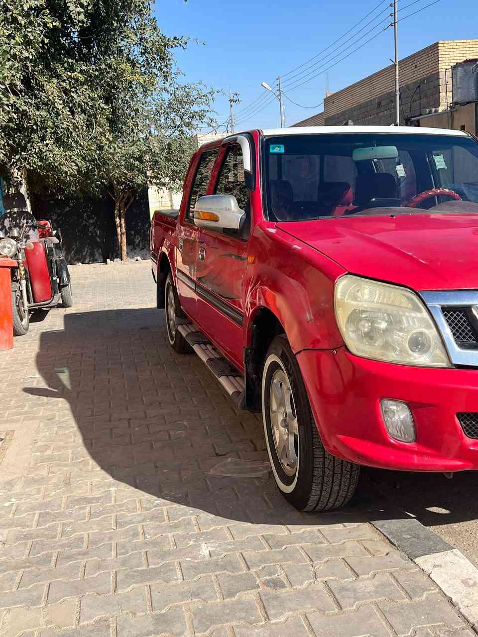 فتون 2013 محرك وان جي گير اوتوماتيك  صدر كهربائيات جاهزة من كل جانب  تخم تايرات صاعدة هزة ما عدا التبريد بس ربط رقم دولي  مشروع وطني العنوان بصرة رايدها 50 
وبيها مجال راعيها بالكوت  الاتصال ***********
