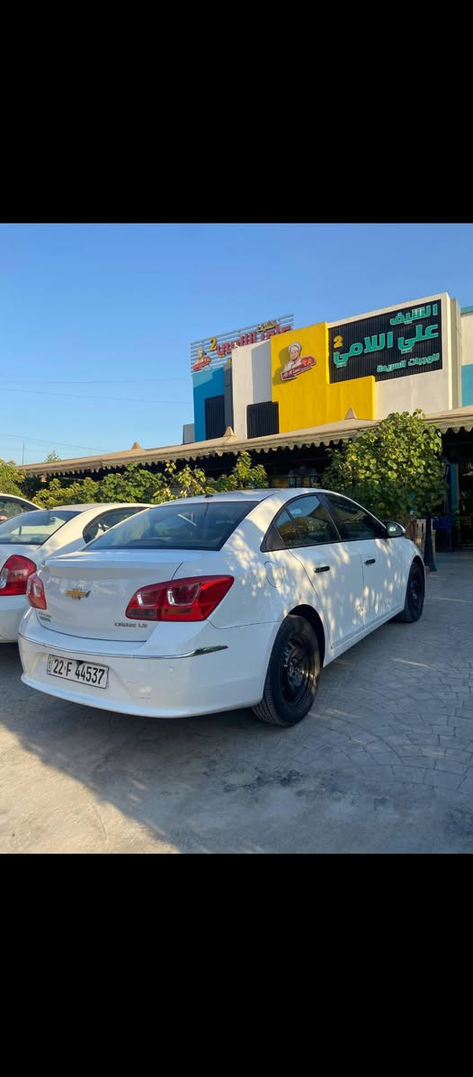 كروز 2016 خليجية 1800 بيهة قطعة وحدة صبغ اباب سايق ومكان بارد ولباقي مكفول سيارة بدون نواقص مبدل صدر خلفي وامامي جديد ودسكات وبلكات وقوايش كير مكينة عل فحص تخم تاير قبل كم يوم شديتة الهة رقمهة اربيل ابأسمي تحويل مباشر وسيارة جاهزة ومال جناية 
ماشية 150 مكان سيارة بغداد الثعالبة *********** ابوحيدر السعر اب 95
