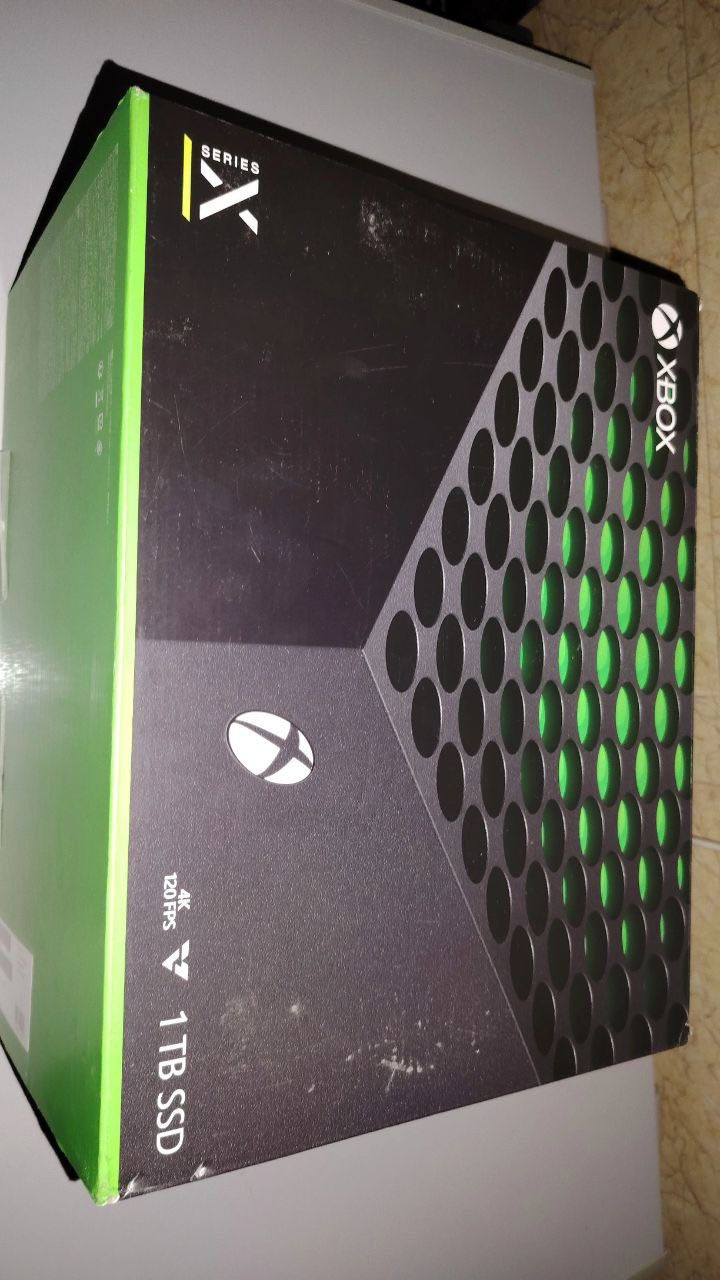 سلام عليكم : جهاز اكس بوكس سيرس اكس 
مواصفات الجهاز: 1T مساحة واحد تيرا + ثنين يدات مابيهن اي خلل + بطاريه وشاحنة + الكارتونة ما بية اي ضرر او شخوط كذلك الاكس بوكس الجهاز ابداً ما داخل صيانة او مفتوح : السعر 600 قفل الي يحب يتواصل هاذ رقمي واتساب ‭0789 132 2883‬
