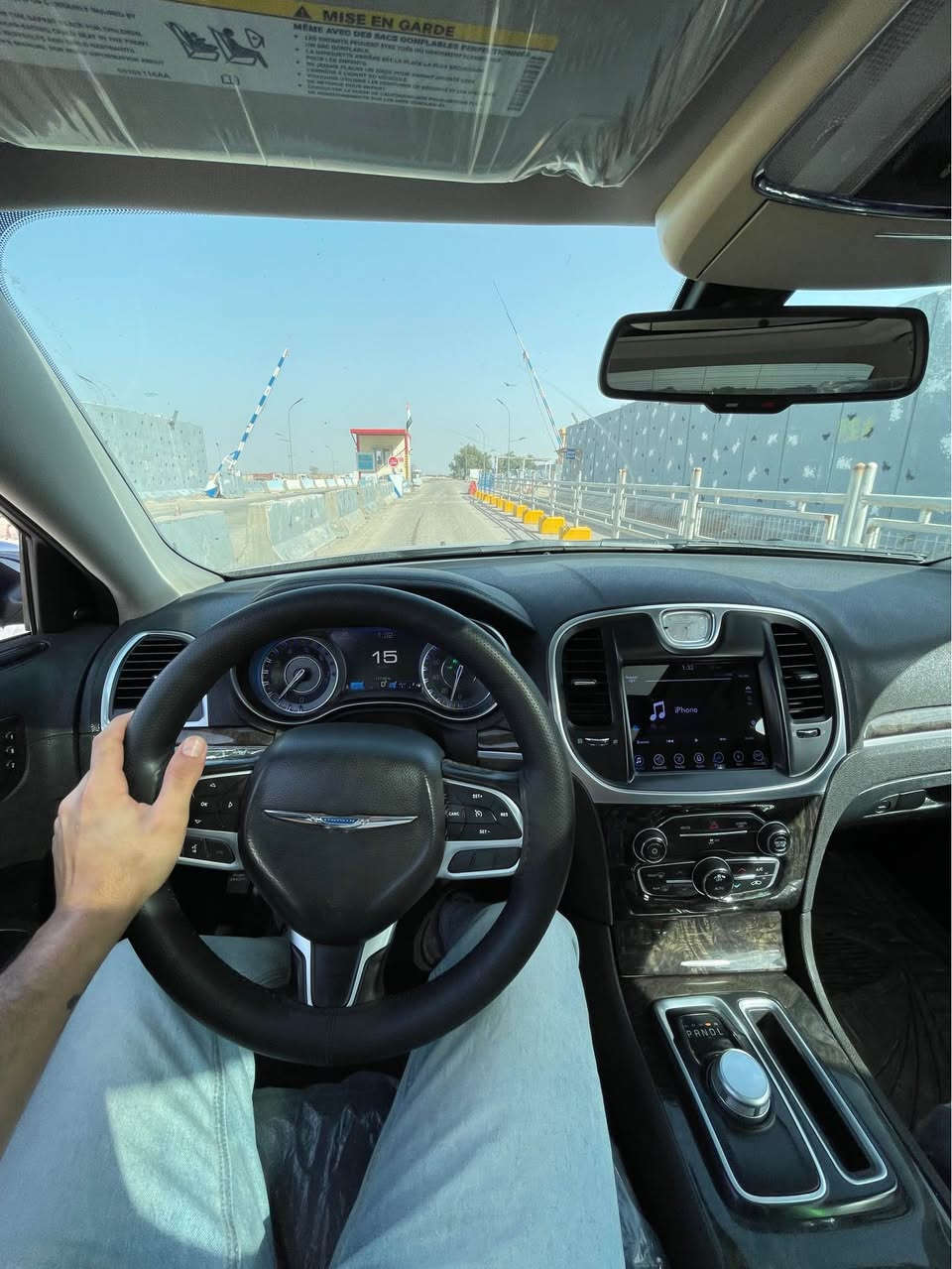 السلام عليكم كرايسلر C300 مديل 2017 اصل اصل بيه تبديل قطعتين من امريكا تبديل بابين صفحه السائق بدون قطره صبغ والباقي كله كفاله رقم بغداد الجديد بأسمي تحويل ثاني يوم الممشى 115 ميل المواصفات C معروفه كشنات تدفئه تبريد ستيرن تدفئه وكهربائي برده خلفيه كهرباء بانوراما طگتين شاشه تدعم كاربلي فول فول مواصفات ويل مكسيكي لايت زينون ستفسار واتساب 
***********
السعر 238 وبيه مجال العنوان البصره تحياتي لجميع Singapore
