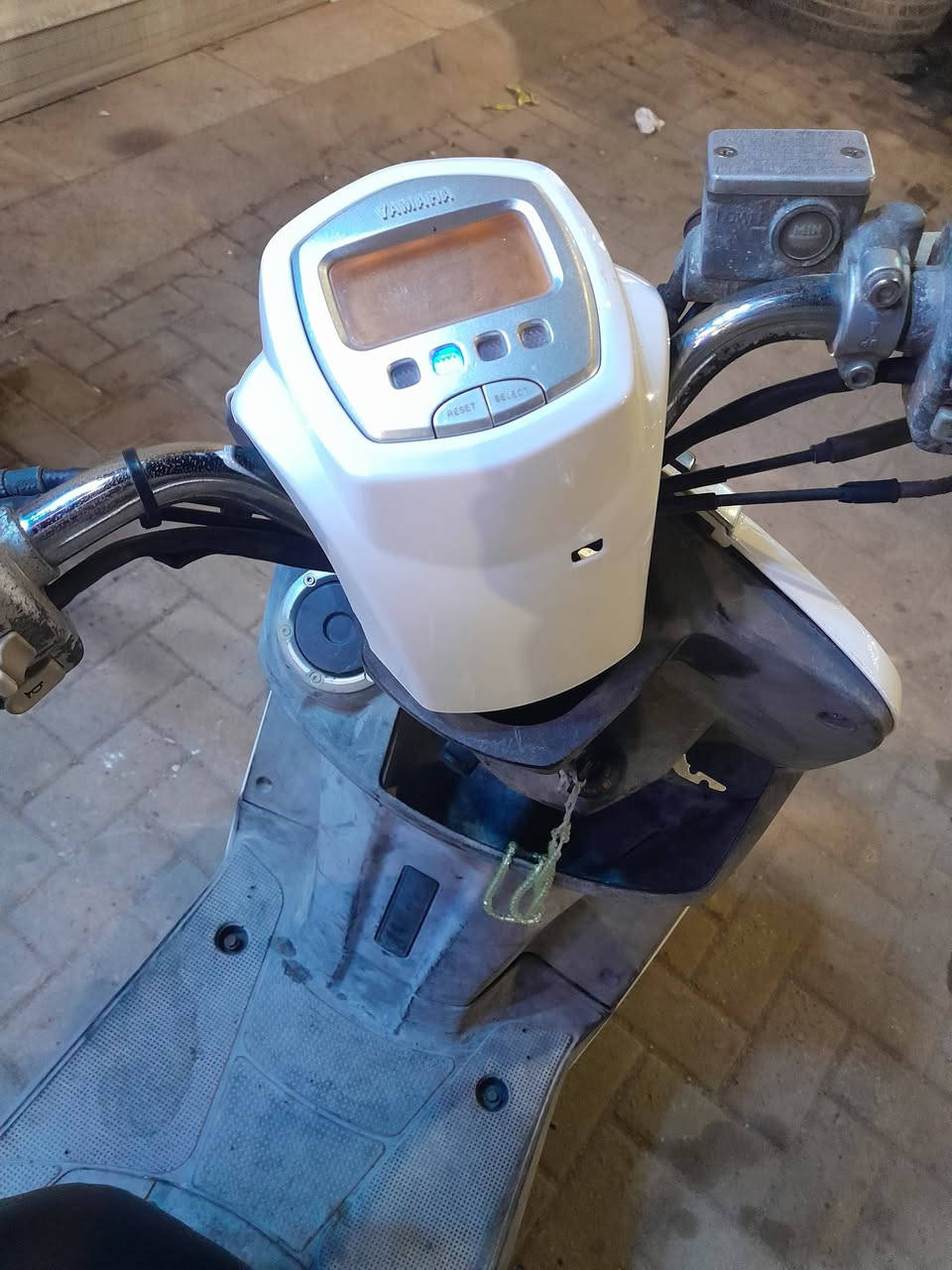 سلام عليكم دراجه بوليس نوزل مديل ٢٠١٣ صار سبوع نازله دراجه جيس سعر ١٢٠٠  مكاني بصره معقل ***********
