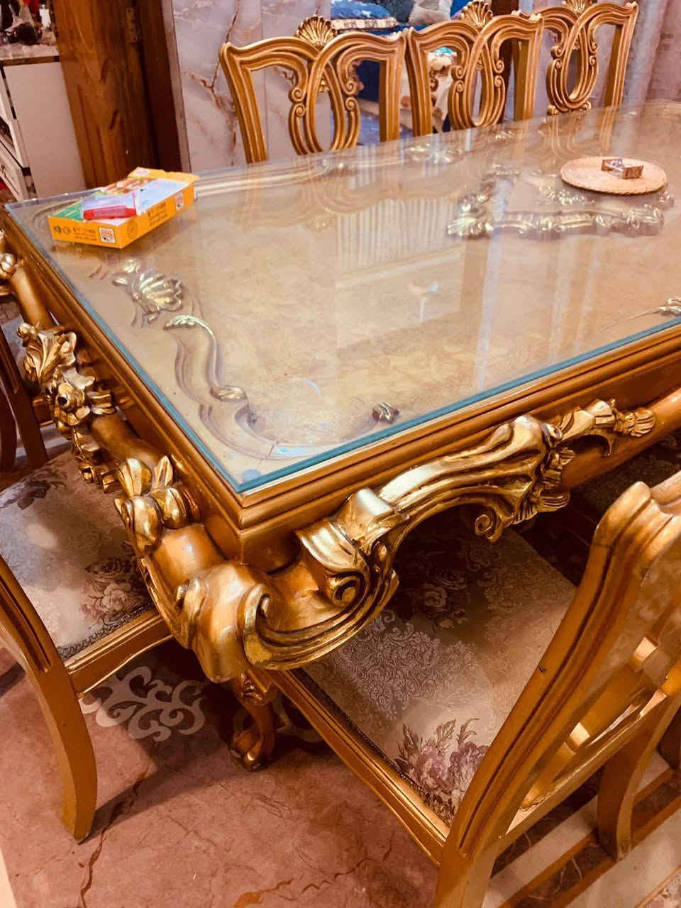 السلام عليكم 
تخم للبيع 17مقعد ..2طبلات كبار ..3 طبلات صغار. كونسيلا وفاترينه صاله كبيره تخم مصري 
تواصل ***********
