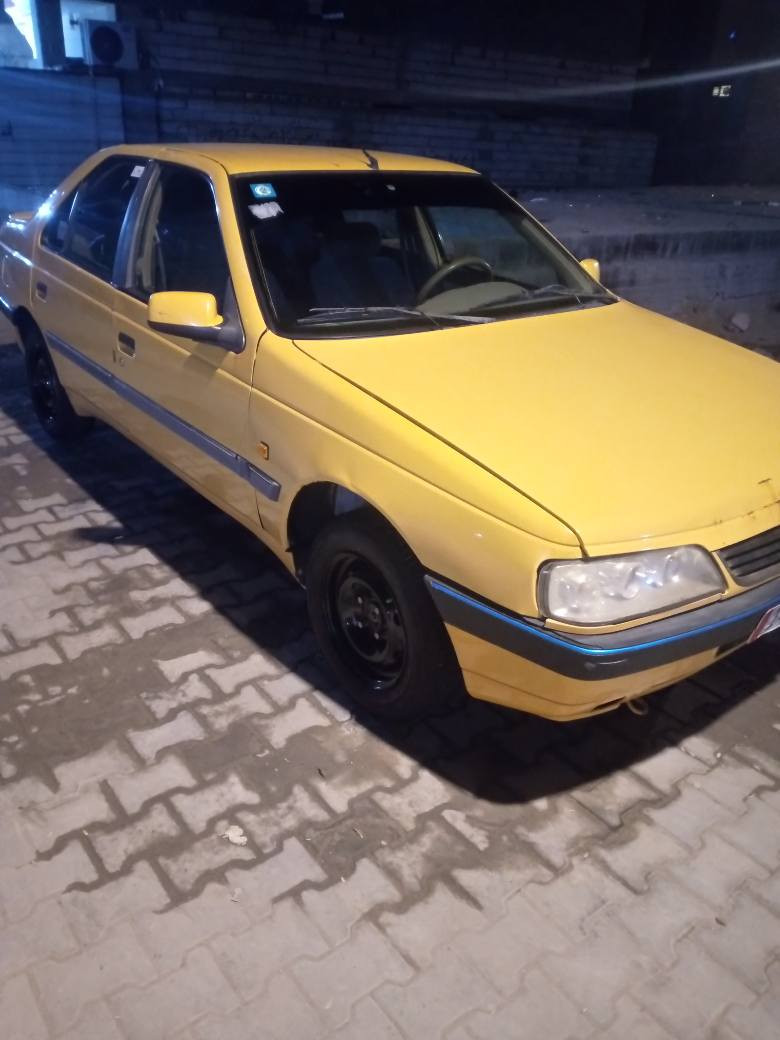 سلام عليكم مره خصه الادمن محترم 
بيجو اربع ميه وخمسه 405
موديل 2016 مكفوله بس بيها باردات مكانات 
سنويه 2030  رقم جديد ومشتري من راعيها شرعي رايدها 38 وبيها مجال قليل 
رقمي *********** البصرة, العراق
