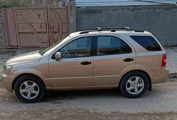 السلام عليكم
سورنتو للبيع /موديل 2007
4 راكب /مكينه 3800    V6
مصبوغه حزام أثر جراد ما عدا القماره 
السعر 85
مكانه الديوانيه / البدير
***********
