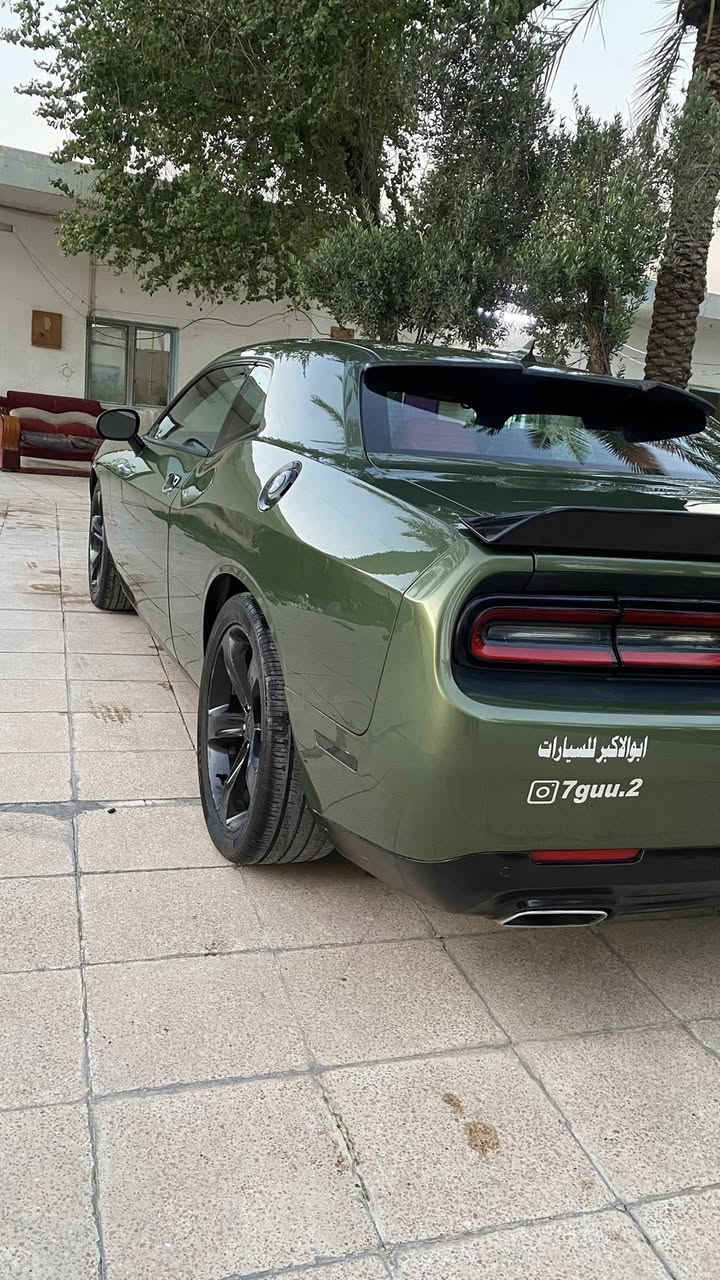 سلام عليكم چالنجر موديل 2018 ملاحضه ابيع بمده نار 🔥 سياره امريكيه حادثها جاملغ وبنيد سياره بيها 4قطع صبغ بس ابيع حزام بمقدمه 100 سياره جديده بمعنه الكلمه من كلشي ماشيه 87 السعر بدون تحميل ب142 من عدا التحميل وتحويل مباشر سياره صاروخ 🚀 عنوان بغداد المشتل رقم الهاتف *********** واتساب (***********) 🐝
