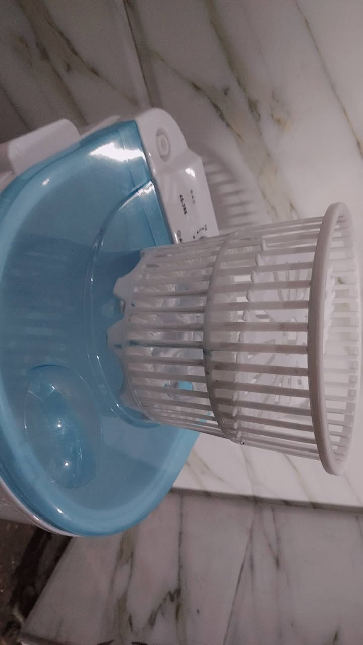 غساله أطفال جديده
تحمي طفلج من تلوث الملابس العائله 
والله كلش حلوه وسعرها مناسب 
حافضي ع طفلج وطمئني ع صحته
سعرها ٣٠ الشراء اتصل ع رقم ***********
