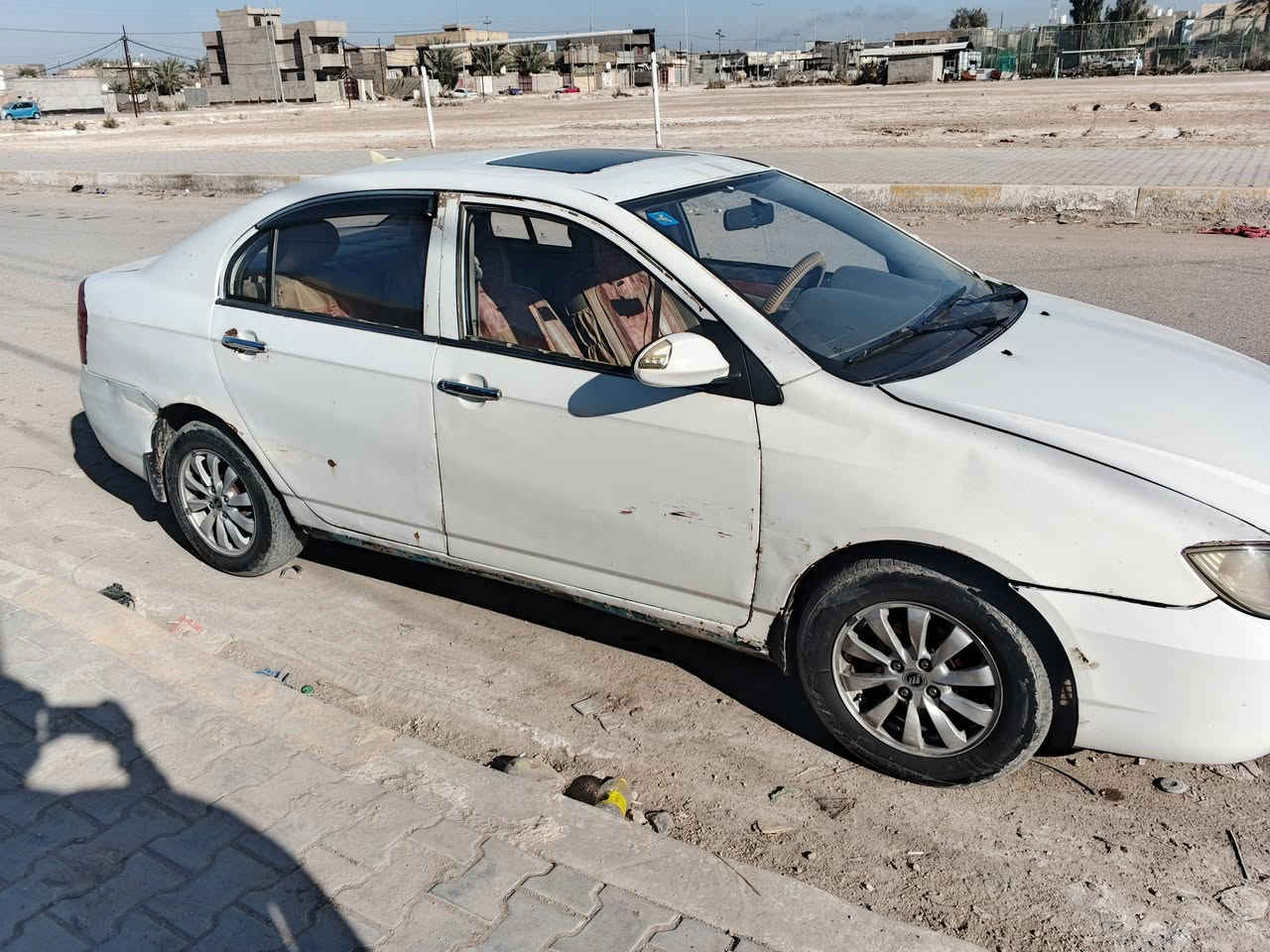 السلام عليكم ليفان 620 رقم بابل انكليزي بسمي مكينه جديده كهربائيات و كير خير من الله الصدر 100/60 سياره كامله كبل للشارع سعرها (35) وبيها مجال حك الجيه *********** مكاني مسيب قرب مطعم الصياد
