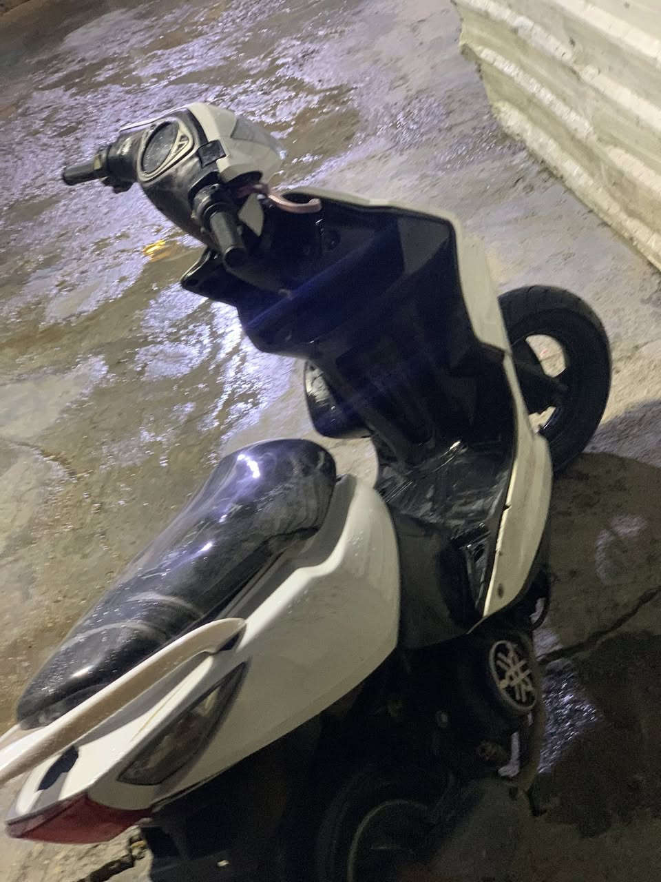 السلام عليكم ماكس مضلع بلاديه مكينه بلاديه ناعمه لا نضوح لا تبخير لا تنقيص سلف هندر كله شغال بيها نقوصات بسيطه السعر ٤٠٠ الف وبيها مجال مكان بغداد البياع ***********
