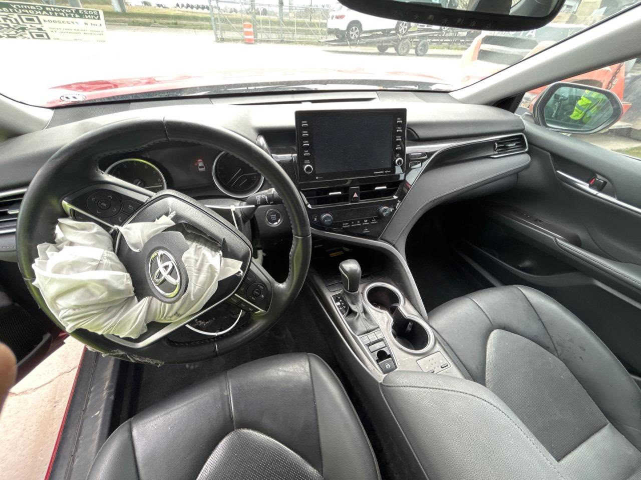 كامري xle2023
السياره فول عدى الفتحه 
- صبغ ربع البنيد فقط الباقي كفاله عامه 
- ماشيه 90 الف ميل 
- كشانه الاماميه تحكم كهرباء الاثنين + تدفئه
- تبريد قطعتين 
-تشغيل عن بعد
-قياده ذاتيه تحديد مسار
-رادار امامي خلفي
-نقطه عمياء
-شحن واير ليست
-رقم الشاصي 
4T1F11AK9PU184916
-السياره فحص تترقم جميع المحافضات 

صور الحادث موجوده داخل المنشور 
السعر 190$

للاستفسار الاتصال 
***********
