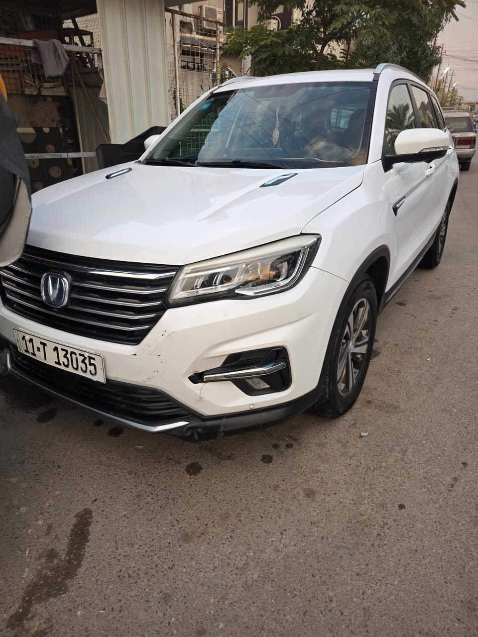 السلام عليكم 
شانجان 
Cs75 2019 
فول موصفات 
 واتس او مباشر للاستفسار : ***********
