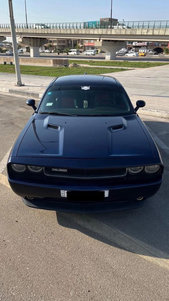 السلام عليكم
جالنجر مديل 13(وارد كندي) محرك (3600) كفالة عامة من الضربة والصبغ عدا بارد بالجاملغ الخلفي جهة السايق 
الممشى : (73 ألف ميل)

مكينة وكير كفاله وحدادية جديدة عليها ادامة كاملة لمنظومة الوقود باتري جديد تخم تاير جديد فلنجات ودسكات جديدة رقم انگليزي (بصرة) وصاعدة هزة السنوية تنتهي ب27 وبأسمي يعني السيارة جاهزة من كلشي شغل واطلع وين ماتريد

ملاحظة: السيارة ما اسوي بيها وكالة
وشرط التحويل بنفس اليوم للمشتري
السعر (128) وبيها مجال 

مكان السيارة : البصرة
للأستفسار الاتصال على الرقم :
***********
