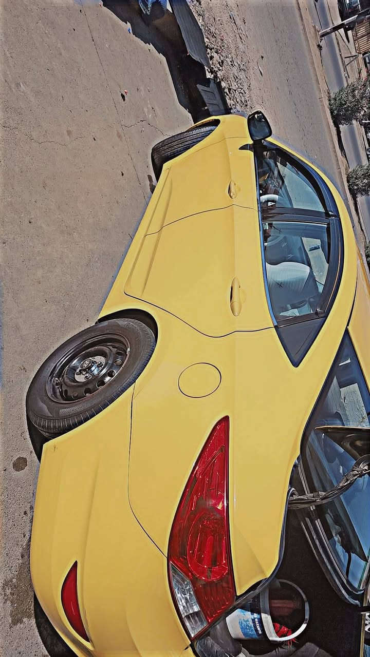 السلام عليكم
اكسنت مضلع 
رقم بغداد 
موديل 2014 
بسمي مشروع وطني  
ارقام جديده. انكليزي 
هيئة غرامات صفر 
شرط التحويل. 

الضرر بوند مبدل وجاملغ يسار امامي بدون دواخل 
محرك شرط. 
كير جديد صارلو سبوع 
نوزلات جدد 
سلف جديد. 
عقل جديد 
منضومه بانزين كامله جديده
طخم امامي خلفي 80 /100
مواصفات. تحكم ستيرن 
جام كهرب 
مري كهرب 
لايت زينول ماخذو. ب 90 الف الله شااهد بلعافيه ع ياخذها 
بلاجكتور ابيض ثلجي 
السيارة بسمي. 

مكان السيارة موصل جانب لايمن. 

السيارة ماتحتاج بس ستر الله.
السعر 95 وبيها مجال للشراي
رقم التليفون. بي واتساب 
***********
