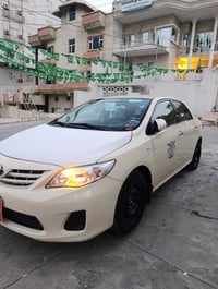 کرۆلا۲۰۰۹ تۆماتیک کامل گۆڕاوە بۆ۲۰۱٤ پارچەو نیوێکی بۆیاخە دەبەی ێاوەکە...