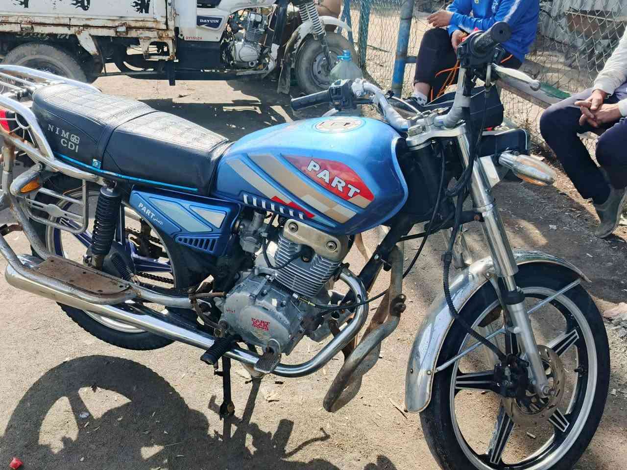 سلام عليكم
دراجه بارت فحل نفخ 
دراجه نضيفه وشوفت عينك 
وتعال وكلب وشوف وراقه كامله اصولي دراجه 
سعره 800..رقمي ***********بي وتساب
