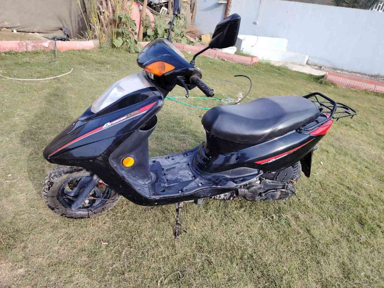 دراجه نوع ياباني (بريز)
موديل 2022 
مكينه مكفوله كفرات بلادي 
غير مستخدمه كثيراً مالت موظف من البيت الى الدائره 
الموقع الديوانية قضاء عفك قرب معمل الثلج 
الشراي يتصل على الرقم 
‏‪***********‬‏
وغير متواجد على الفيس
