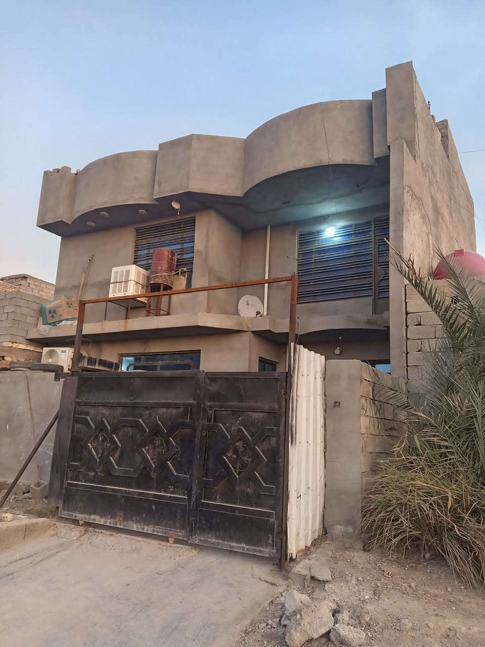 السلام عليكم بيت للبيع 100 م طابقين مربع طابو صرف
ابوغريب -الحصوه ب6000 قرب مدرسه الحجر الاسود
 الاستفسار 
***********
 ***********
