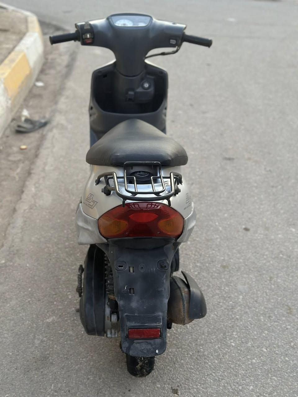 السلام عليكم درجه بيجي للبيع ما مفتوحه كلشي شغال بيه  ***********
