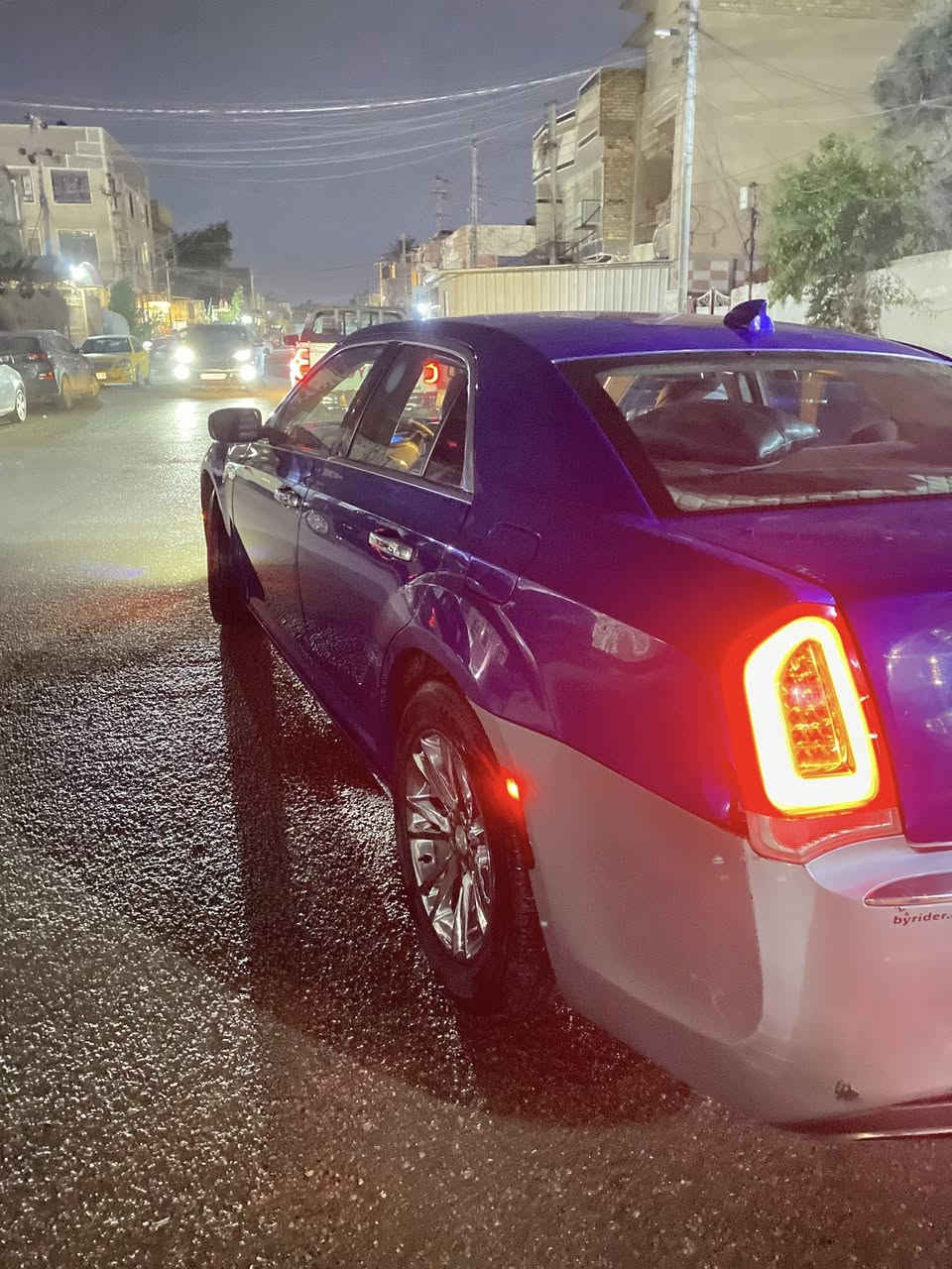 اسلام عليكم اوبامة 2019  للبيع او لمراوس حسب القناعة لون ازرق رقم بغداد السيارة  كفالة من الضربة بيها بس صبغ اثر شخوط بيها ربع القمارة صبغ وجاملغين وبنيد السيارة بدون ضربة بدون دواخل داخل ابيض ويل مكسيكي لايتات زنون مكينة 6 سلندر السعر 190 وبيها مجال *********** 
***********
