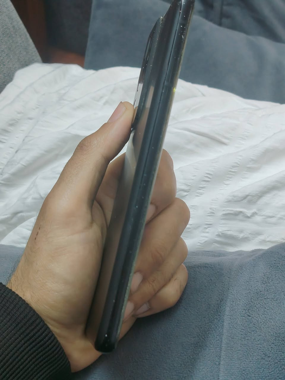 السلام عليكم
الترا ٢١
ضرره شاشه  مرات تصير صفره ومرات ترجع طبيعي ابيع ضرره شاشه
قيم واخذ مكاني شعله


**إذا كنت صاحب هذا الإعلان وتريد حذفه لأي سبب، رجاءا أرسل رسالة إلى الدعم الفني**