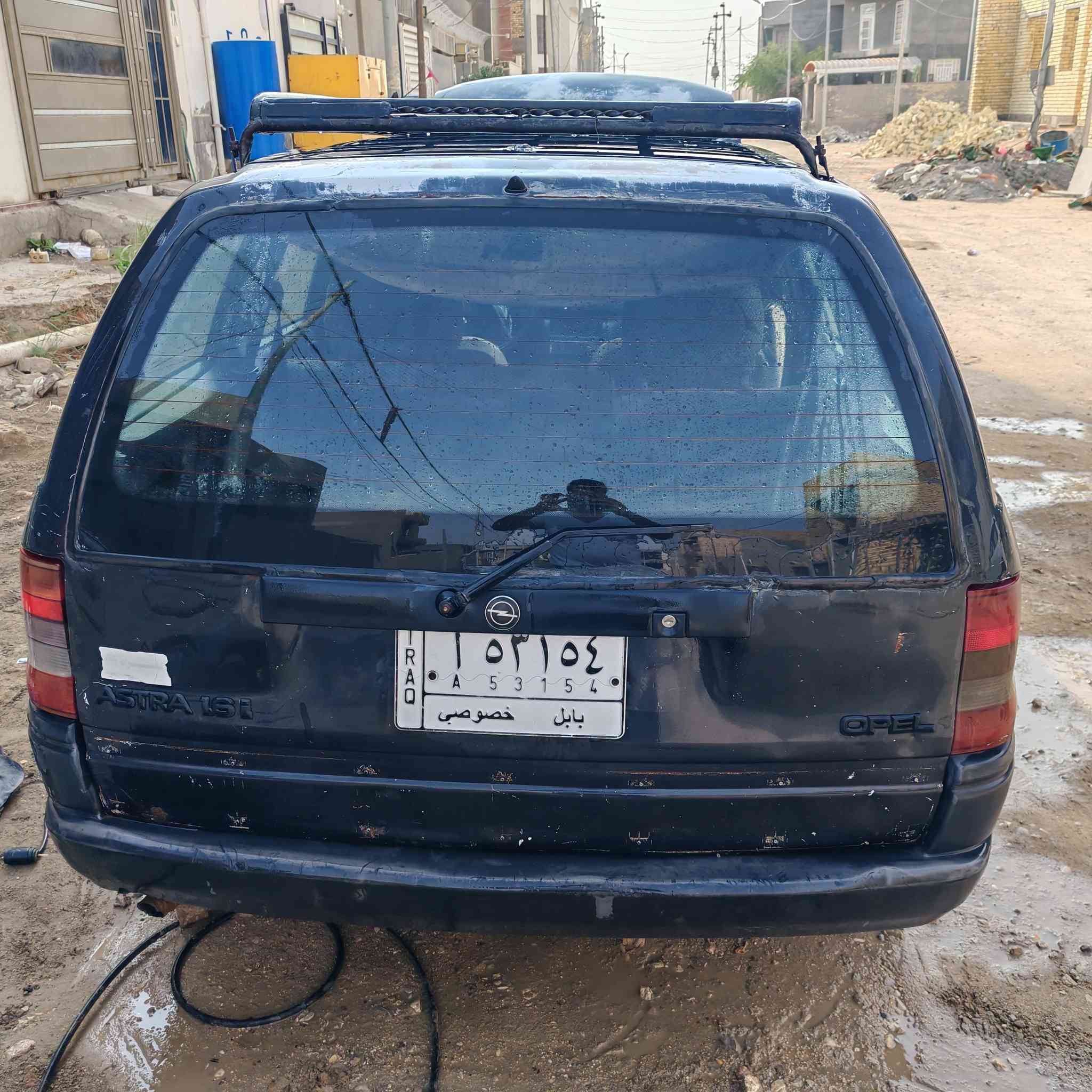 سلام عليكم اوبل استرا للبيع موديل 1993 خير من الله مكينه قبل 3اشهر من شديتهة مال حاويه حجم 16 حداديه 60 بلميه مكان ديوانية سعر 26 وبيهة مجال *********** اتصل وادلل
