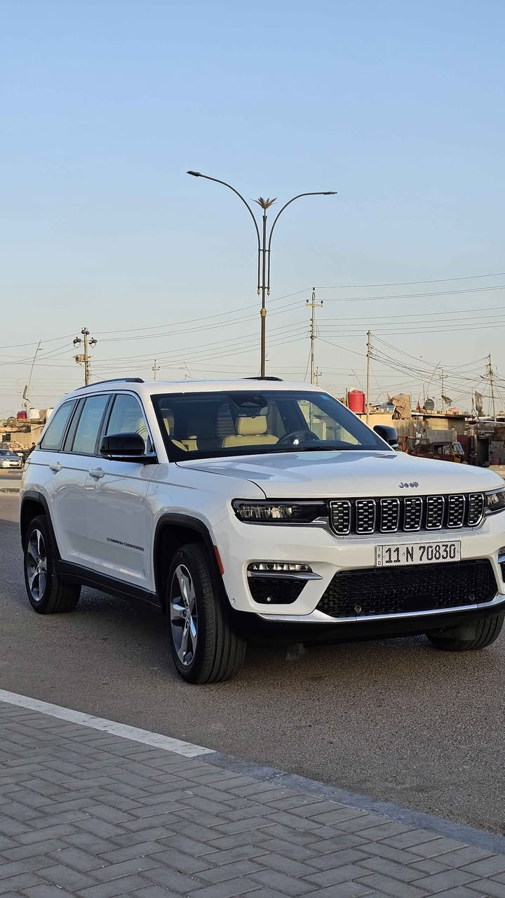 للبيع جيب 2023 فول مواصفات سعر 260 مكان بصره رقم بغداد بسمي صور الحادث مرفقه *********** البصرة, العراق
