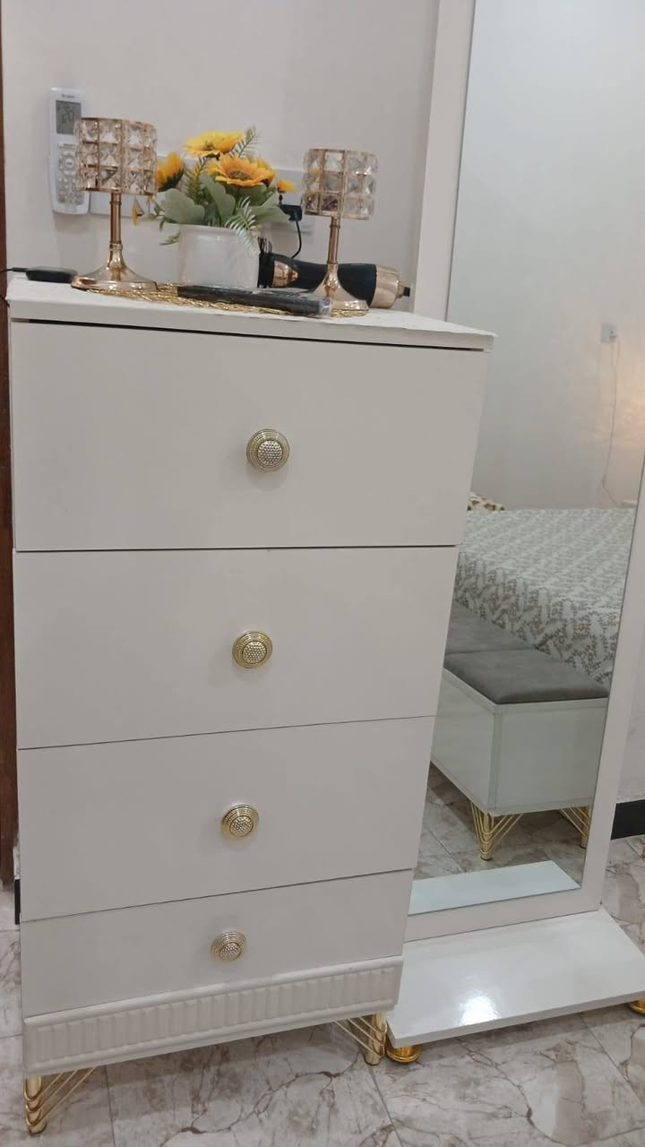 غرفه نوم للبيع ماليزيه 6قطع قبل 3سنوات ماخذيها للاستفسار الأتصال على الأرقام ***********
*********** وتساب مفتوح
