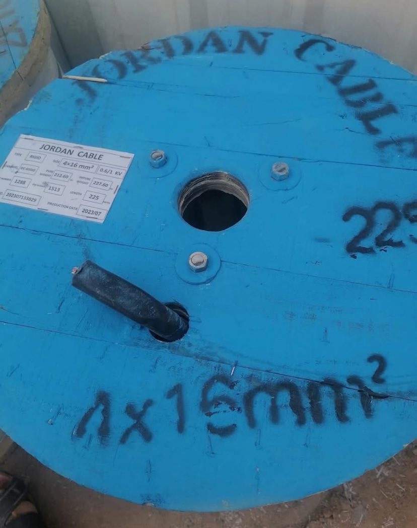 السلام عليكم 

🔻ظفيرة تركي كافة القياسات 

🔴 ١*١٦ فافون هيز تركي 

🔴 ١*٢٥ فافون هيز تركي

🔴 ١*٣٥ فافون هيز تركي

🔴 ٢*١٦ ملم

🔴 ٢*٢٥ ملم

🔴 ٤*١٦ ملم

🔴 ٤*٢٥ ملم

🔴 ٤*٣٥ ملم

🔴 ٤*٥٠ ملم 

🔴 ٤*٧٠ ملم

🔴 ٤*١٢٠ ملم

🔻كيبلات نحاس 

🔴 ٤*١٠ كيبل نحاس اردني

🔴 ٤*١٦ كيبل نحاس اردني

🔴 ٤*١٠ كيبل نحاس سعودي

🔴 ٤*١٦ كيبل نحاس سعودي

🔴 ٤*٢٥ كيبل نحاس سعودي

🔴 ٤*٢٥ كيبل نحاس اردني 

🔻كافة القياسات تركي فافون🔻 

🔻 كافة القياسات كيبل نحاس 🔻

📍عنوانه / الشورجة عكد النصارى خلف دائرة الكهرباء 

🚚 يوجد توصيل إلى بغداد وكافة المحافظات 

للاستفسار على الأسعار مراسله واتساب او اتصال على الرقم *********** 📞
