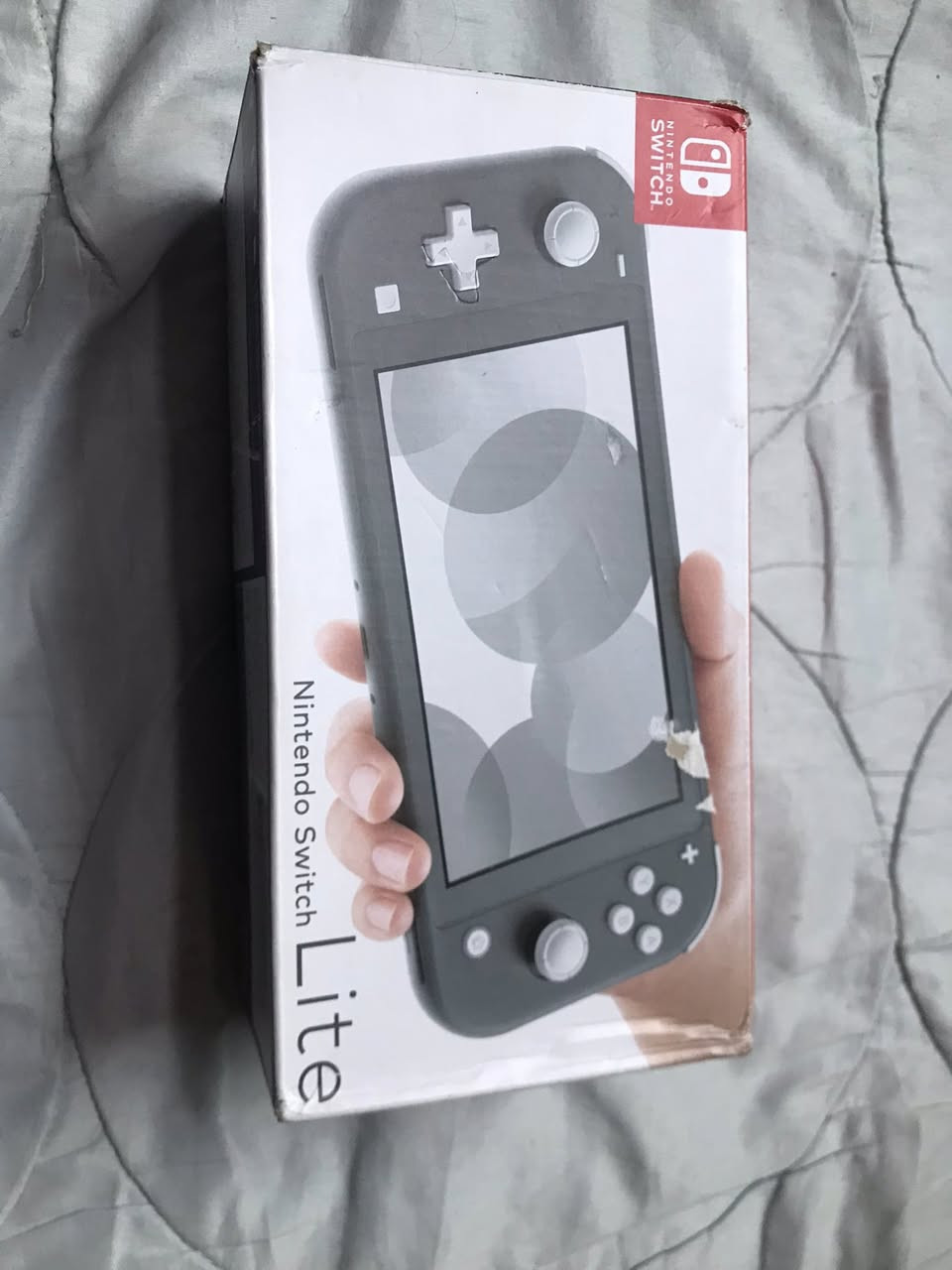 نينتندو سويتش لابت موديل 2025 بي مشاكل
الجهاز من يطفى عام اتعذب يالة اشغلة 

ومن يشتغل اريد استخدمة اشغلة ميعرض صورة اله ادوس البور مرة والهوم مرتين معاً يعرض 

الجهاز مفتوح لكيت مابي معجون حراري 

كامل مع الكرتون والشاحنة ووياه كود اشتراك اونلاين 

ممستخدم 

سعر نهائي 125 مع التوصيل


**إذا كنت صاحب هذا الإعلان وتريد حذفه لأي سبب، رجاءا أرسل رسالة إلى الدعم الفني**