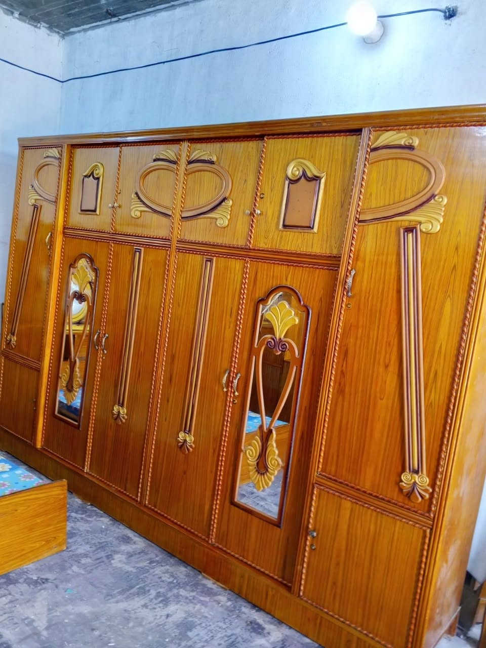 650غرفه ست ابواب ملحق صاج زاويه كنتوريه اخت الجديده مال عرسان بغداد الحسينيه مال الراشديه وعندي توصيل ***********

