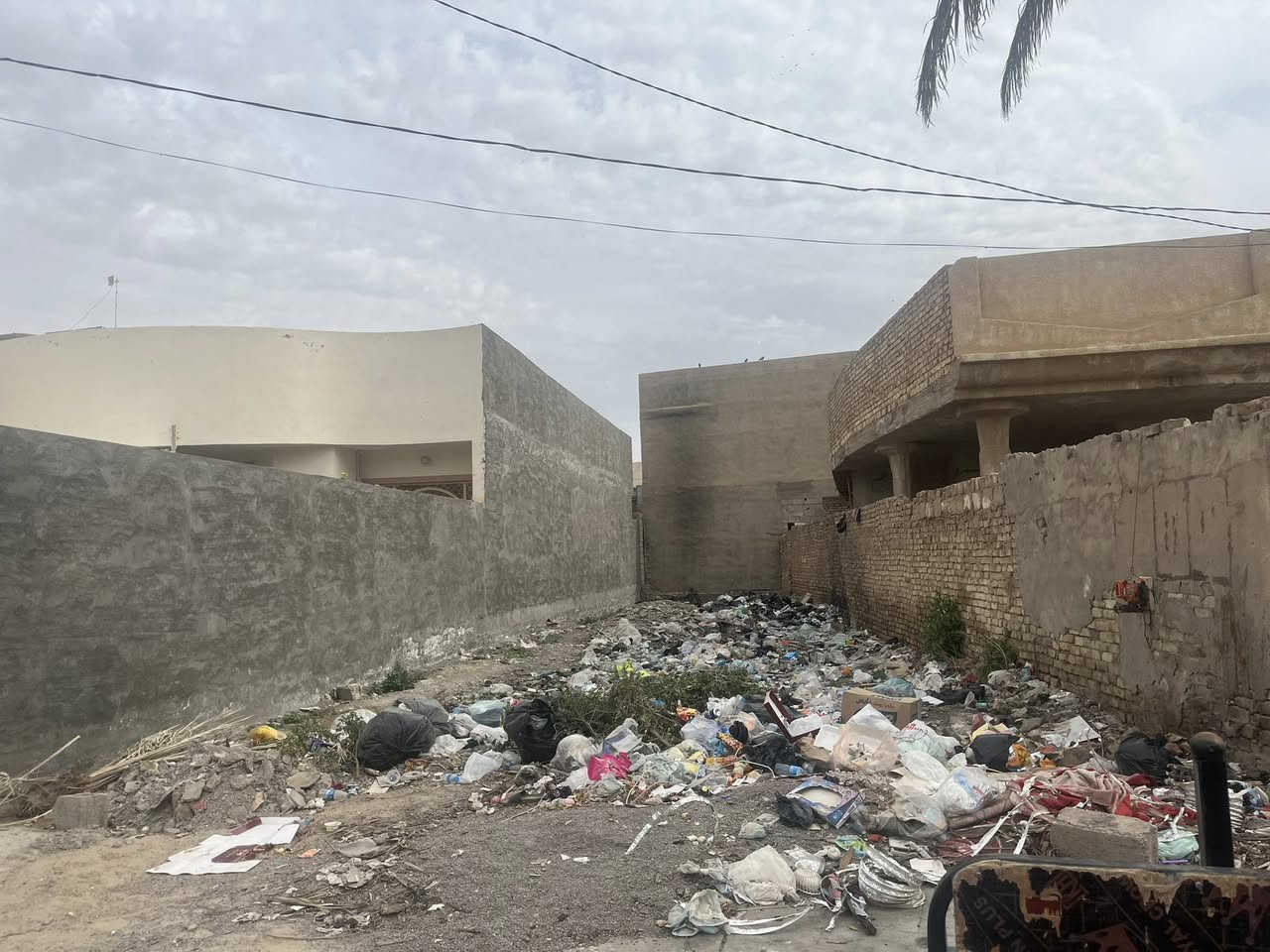 للبيع قطعة حجة سكني ( بدكونيه ) 

المساحه ٢١٠ متر  واقع حال 

المساحة بالتفريغ  ٢٩٠ متر 

الواجهه ٨ متر 

السعر ب٥٠ مليون وبيه مجال 

الموقع - حي الصمود ٢ - مقابيل شارع  الصناعة - مجاور الحماض - شارع ١٥ متر 

تبليط 
خدمات 
مجاري 
 
للاستفسار 

*********** - ***********
