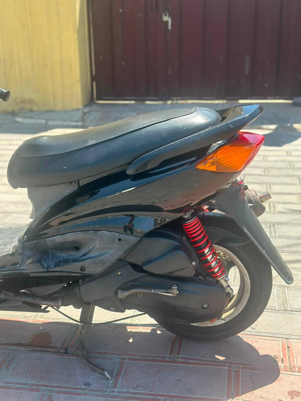 السلام عليكم 
سكنس نثيه كفاله عامه 
دراجه لوك ترايك وين متريد مال جناي 
مابيها نقص برغي كامله عله اخر حبايه 
مكان بغداد كاضميه 
السعر ٦٠٠ او بيها مجال قليل 
الرقم ***********
