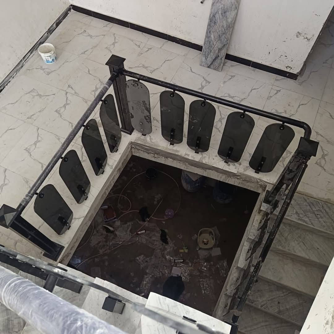 🔸 “تدور على محجرات قوية، مرتبة، وسعرها زين؟
الزمرد للمحجرات التركية يوفّرلك كلشي يخص محجرات الألمنيوم والزجاج، شغل مضمون وبمواد تركية أصلية من شركة أولسان 🇹🇷
تركيبنا سريع، نكمل الشغل بيوم واحد فقط، ويّا ضمان 10 سنوات على القوّة واللون 💪🏼🎨*

⸻

💵 الأسعار  ⬇️

▪️ محجر دائري 1.5 ملم – أربع خطوط
📌 السعر: 50 ألف للمتر
✅ من شركة أولسان
📏 الدنكة تعتبر متر
🔒 ضمان 10 سنوات

▪️ محجر دائري 2.5 ملم – أربع خطوط
📌 السعر:55 ألف للمتر
✅ من شركة أولسان
📏 الدنكة تعتبر متر
🔒 ضمان 10 سنوات

▪️ محجر مربع – تركي شركة أولسان
📌 السعر: ٦٥ ألف للمتر
📏 الدنكة تعتبر متر
🔒 ضمان 10 سنوات

▪️ جام مسكّرت – 10 ملم – مقطع تركي أولسان 2.5 ملم
📌 السعر: 75 ألف للمتر
📏 الدنكة تعتبر متر
🔒 ضمان 10 سنوات

▪️ جام مسكّرت – 10 ملم – مقطع تركي أولسان 1.5 ملم
📌 السعر: 75 ألف للمتر
📏 الدنكة تعتبر متر
🔒 ضمان 10 سنوات
⸻

💎 الدنكات الكرستال ⬇️

▪️ الدنكة الكرستال الدائرية
📌 السعر: ١٢٥ ألف

▪️ الدنكة الكرستال المربعة
📌 السعر: ٢٢٥ ألف

⸻

📍 المكان: بغداد  –أبي غريب – خرنابات-جامع خرنابات الكبير
📞 للتواصل والاستفسار: [***********]
📦 الشد خلال يوم واحد – شغل نضيف ويبقى سنين!
📸 شوف شغلنا داخل الصفحة أو راسلنا واتساب
