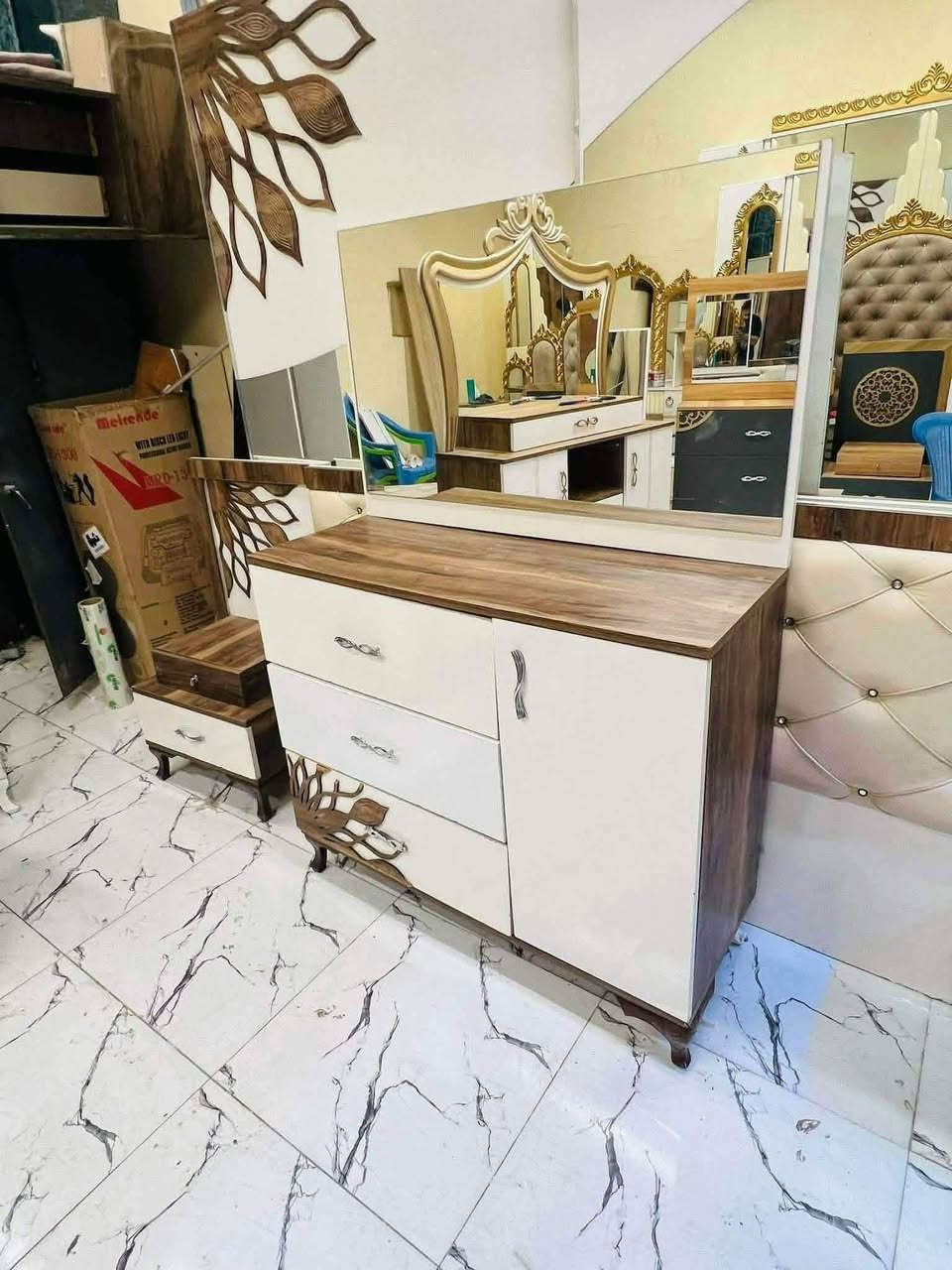 غرفة نوم تركي مستخدم👩‍❤️‍👨
نضافة 80بل💯 
عدد القطع / 7
نضام / سلايت 🚪
لون اوفيات 
سعر/ 475قفل 💸
شد ونقل داخل بغداد مجاني🆓اطراف بغداد 25
يوجود توصيل محافضات✈️
تصعيد حسب الاتفاق 👩‍🚀


**إذا كنت صاحب هذا الإعلان وتريد حذفه لأي سبب، رجاءا أرسل رسالة إلى الدعم الفني**