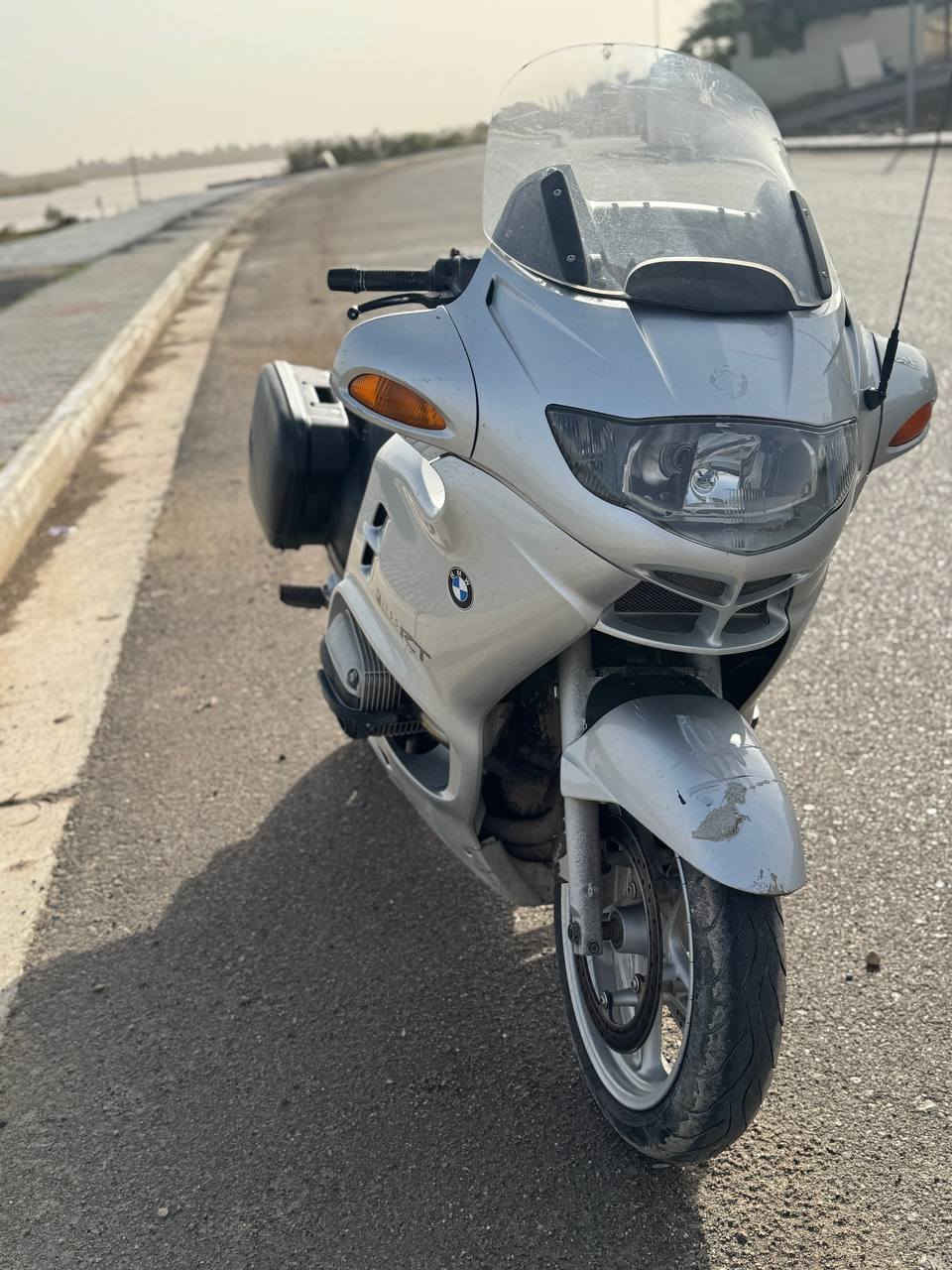 السلام عليكم دراجة BMW للبيع مستعجل تدفئة مقابض جامة كهرباء تصعد تنزل نظام مانع أنزلاق والنظافة مثل مو واضح بالصوره العنوان صلاح الدين   دخول جديد للعراق وارد يابان بدون حادث للبيع للبيع *********** أتصل ودلل
