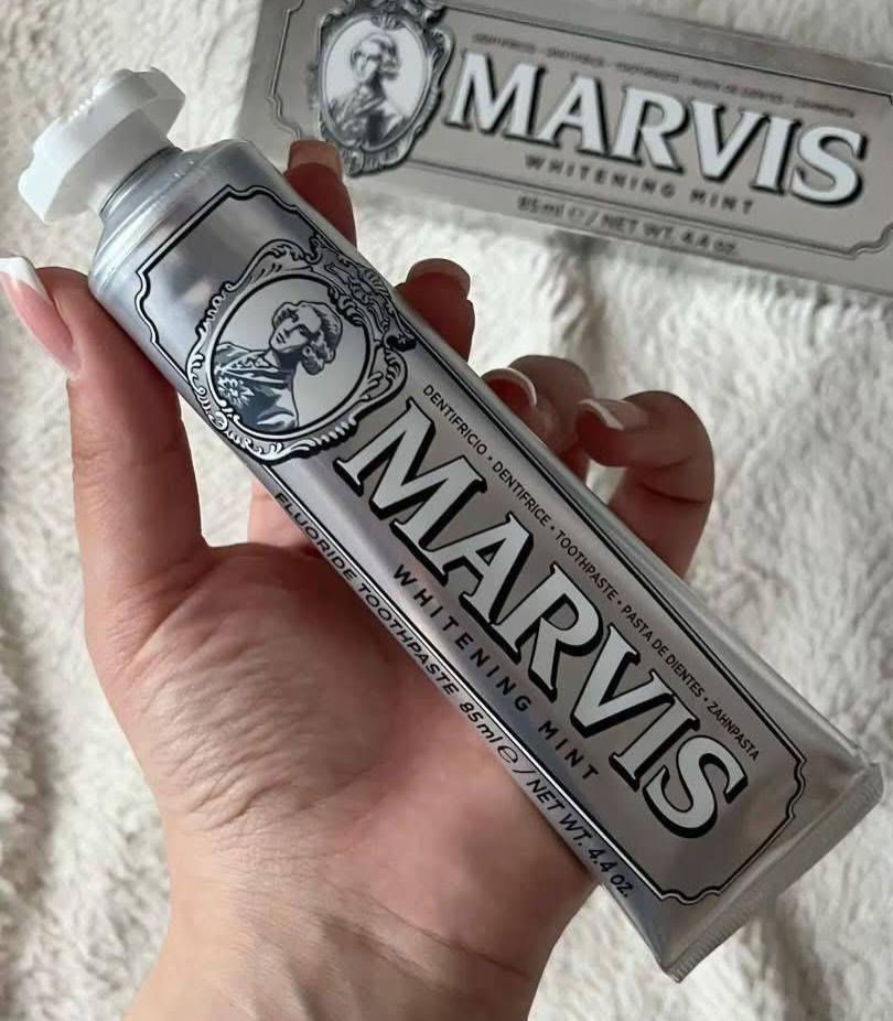 Marvis toothpaste🤍
معجون مارفيس إيطالي الصنع،
من مميزاته يحارب اصفرار الاسنان والتسوس والرائحه المزعجه😍
كل الناس حاليا تقريبا اتعاني من اصفرار الاسنان بسبب الشاي او القهوه لذلك وفرنالكم هذا الحل القوي👆🤍


**إذا كنت صاحب هذا الإعلان وتريد حذفه لأي سبب، رجاءا أرسل رسالة إلى الدعم الفني**