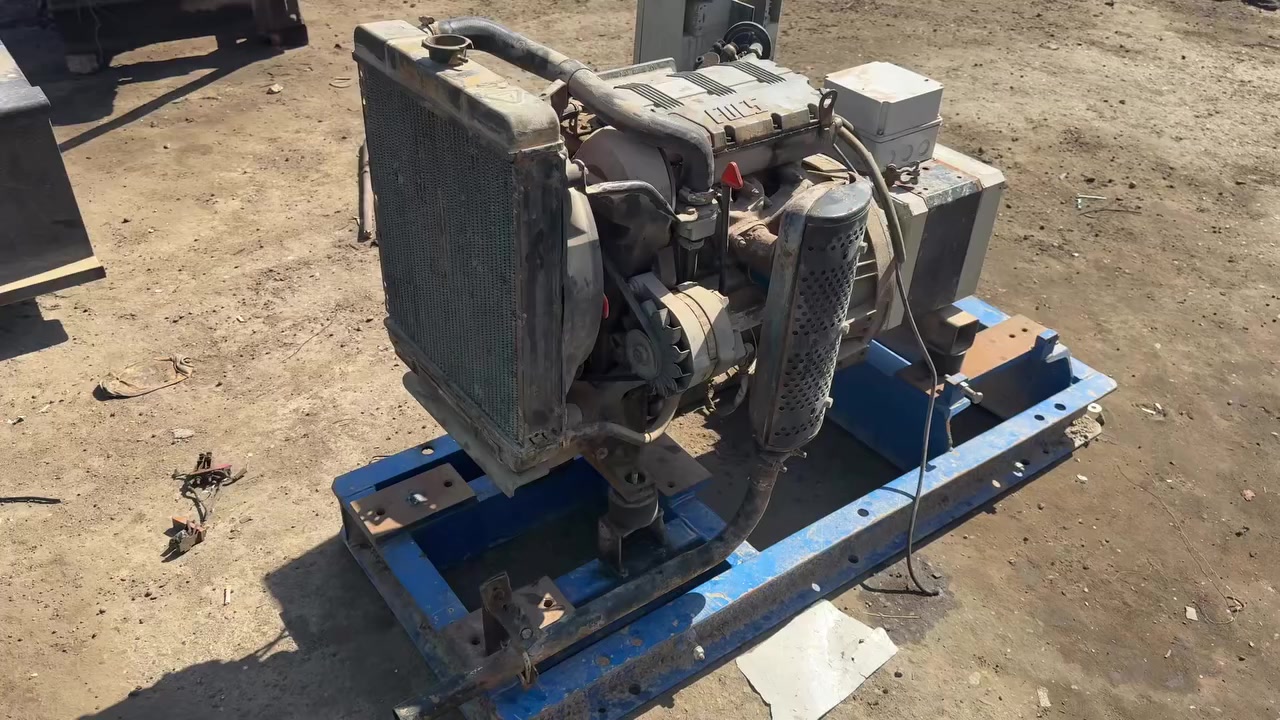 للبيع مولدة نوع لمبر ديني 8 كيفي 
شغالة جاهزة للعمل السعر 10 ورقات 
***********
***********
