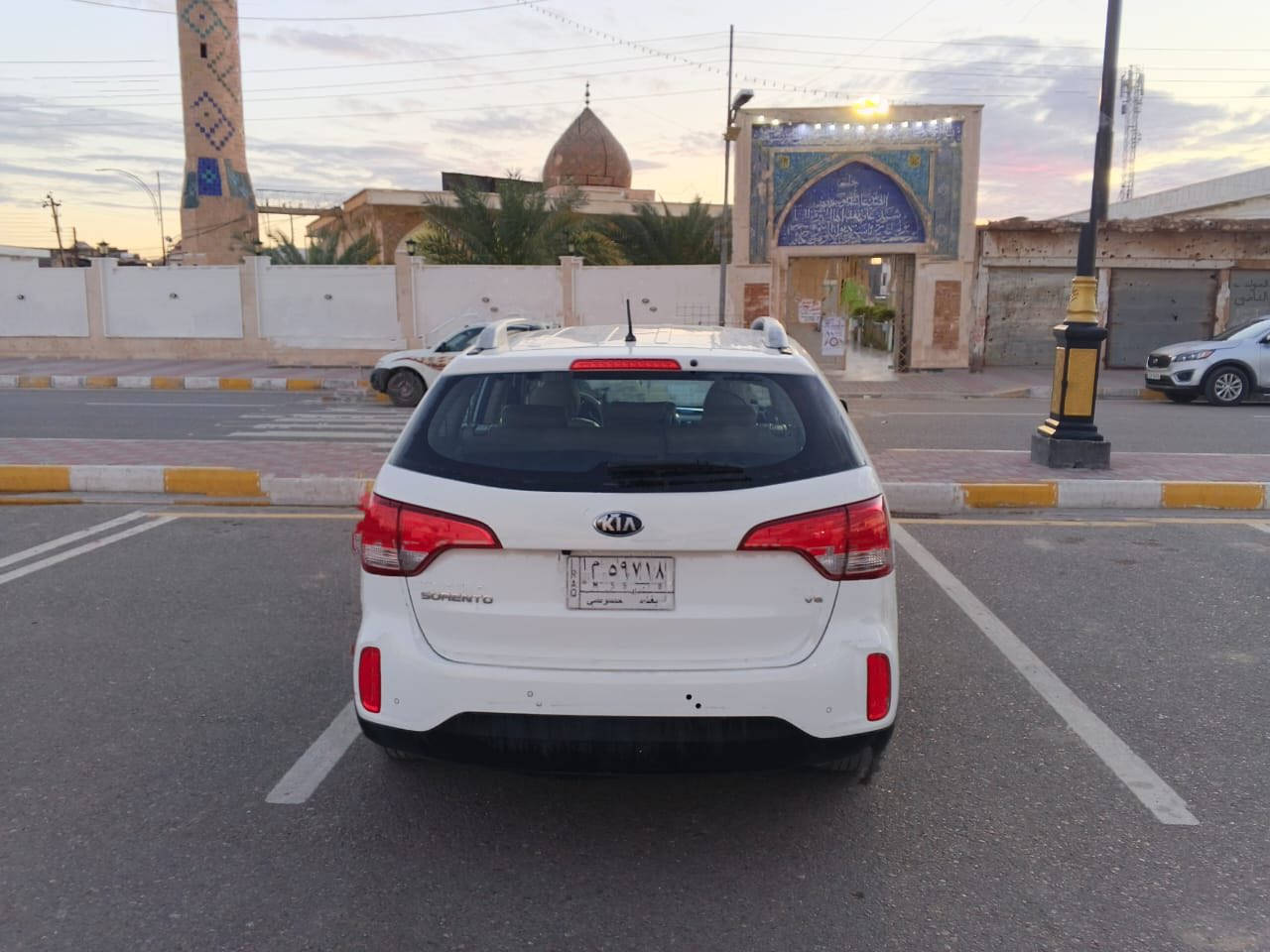 سلام عليكم  سورنتو للبيع موديل 2015 السياره خليجي  كفاله عامه من كلشي مواصفاته نص فول باسمي رقم بغداد تحويل ثاني يوم مكان السياره محافضه الانبار الرمادي 
سعر198ورقه  وبيه مجال تعال وبيك خيز وتدلل 
رقمي ***********
