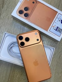 آيفون ١٧ برو ماكس • ٢٥٦ • بطارية ١٠٠