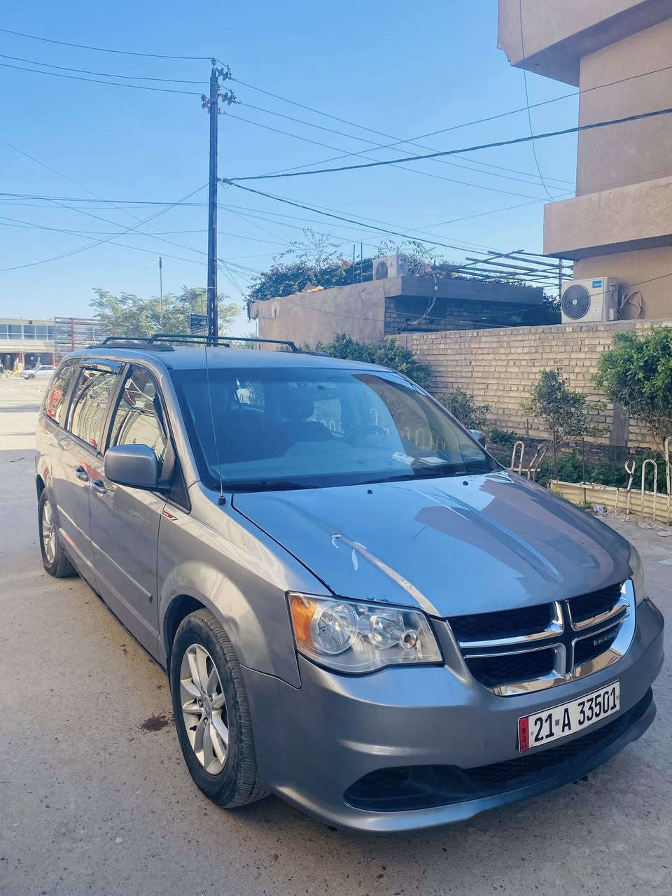 السلام عليكم
دوج كرفان 2016 للبيع او مراوس 
رقم سليمانية اجرة تحويل مباشر 
مواصفات عادية
ماشيه 235  
جاهزة بدون نقص 
ويل كب جديد 
صدر 
باتري 
جاهزة 
كراسي ملكي
صبغ حزام 
عنوان بغداد تاجيات 
للاتصال *********** واتساب 
السعر 118 وبيها مجال
