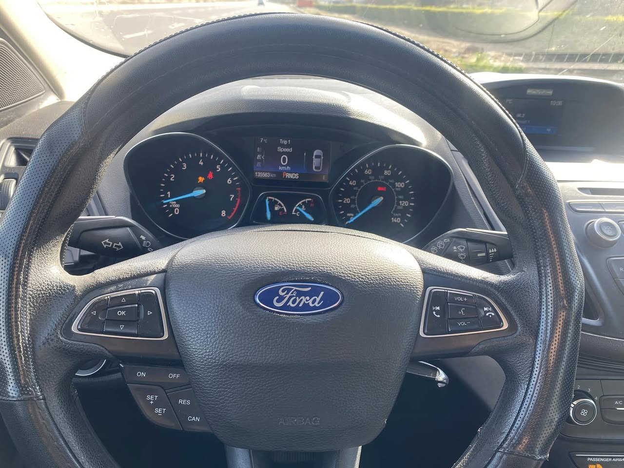 Ford escape 2017
مۆدێل ٢٠١٧
مواسەفات ئەمەریکی
مەکینەی ٤ پستۆنی ٢.٥ لیتر
عدد امیال ١٣٥،٠٠٠km
(سویج بصمە،تەحەکوماتی سەر سوکان،شاشەی ئەلیترۆنی،برێک بصمە،کامێرەی دواوە)
٢ پارچە بۆیاغ
شانسی نەگرتیە و زۆر خاوێنە
نرخ ١١٠$ وەرەقە و مەجال
ژمارەی مۆبایل (***********) (***********)
