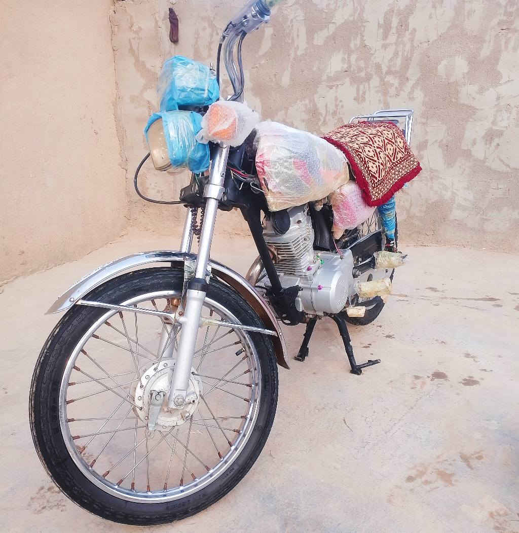 السلام عليكم نامه كلك  للبيع شلعه ومعدل فول  مكان القاسم سوق دوهان السعر 375 وبيها مجال ***********
