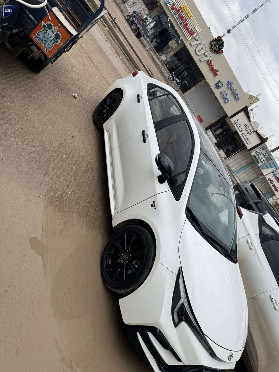 سلام عليكم كورلا هايبرد 2024 GR فول موصفات 1/1 تحكم ستيرن تثبيت سرعه رادار 5 كامرات 360 درجه قماره اسود بلادي بل سنويه 3 انظمه قياده تحديد مسار مثبت سرعه جام كهربائي بعد بيها هواي موصفات عنوان واسط العزيزيه الاسفسار ***********
