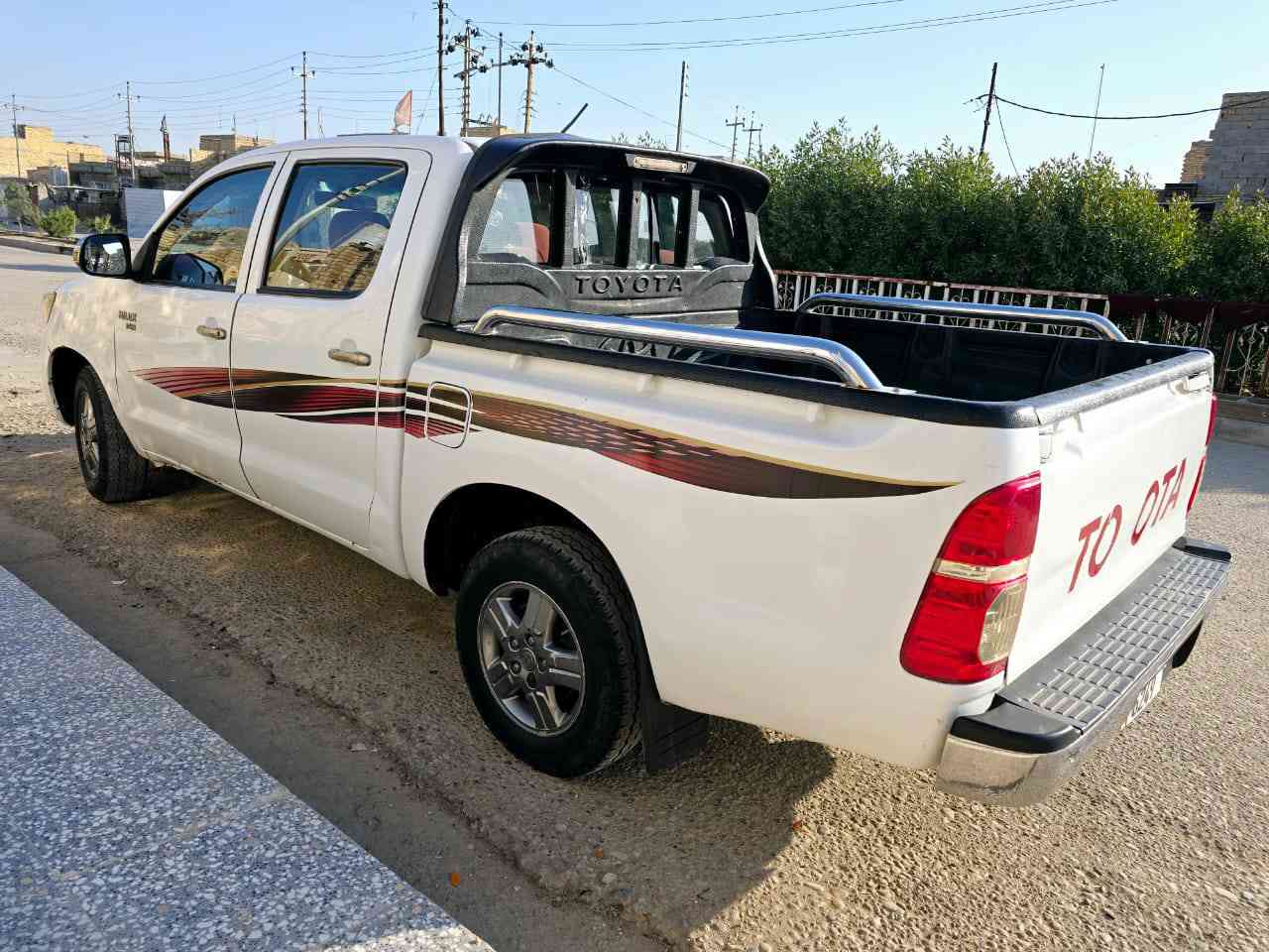 سلام عليكم سياره للبيع موديل 2012 بيه ضربه قليله بل جاملغ الكدام سياره رقم أنكليزي بسمي سعر 145 المكان ميسان المجر الكبير رقم الهاتف ***********
