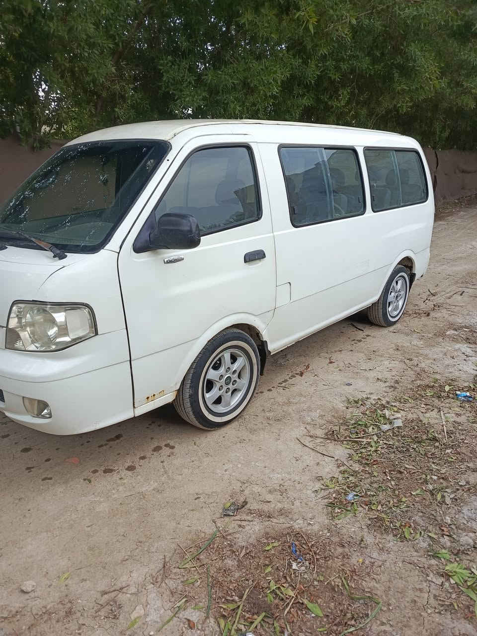 اسلام عليكم ابريجو منغولي بسمي موديل 2005 مصبوغه عام السعر 105.الستفسار على الرقم ***********
