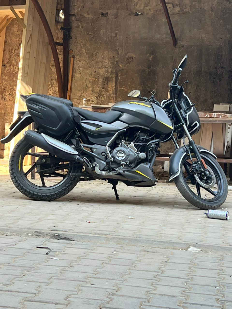 سلام عليكم 
بولسر بيو مديل 2022رقم بغداد تحويل ثاني يوم الدراجه كلش نضيفه وما بيهة اي نقص خير من الله الدراجع عارضهه ١٧٠٠ مليون وسبعميه كلش مستعجل عل بيعه رقمي ***********
بي واتساب ***********
