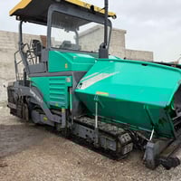 للبيع  نوع : فوكل  موديل : 2010 حجم : 2-1900  عدد ساعة : 23 الف ساعة  ...