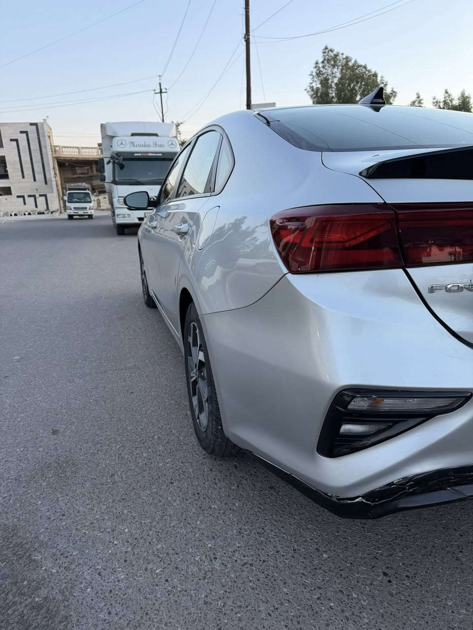 السلام عليكم
فورتي موديل 2019 وارد امريكي رقم بغداد انكليزي سيارة جديدة بمعنى الكلمة ماشية  12 الف ميل مكينة دوش حادثهة دعامية خلفية فقط مكاني الغزالية سعر 147 
رقم ***********
***********
