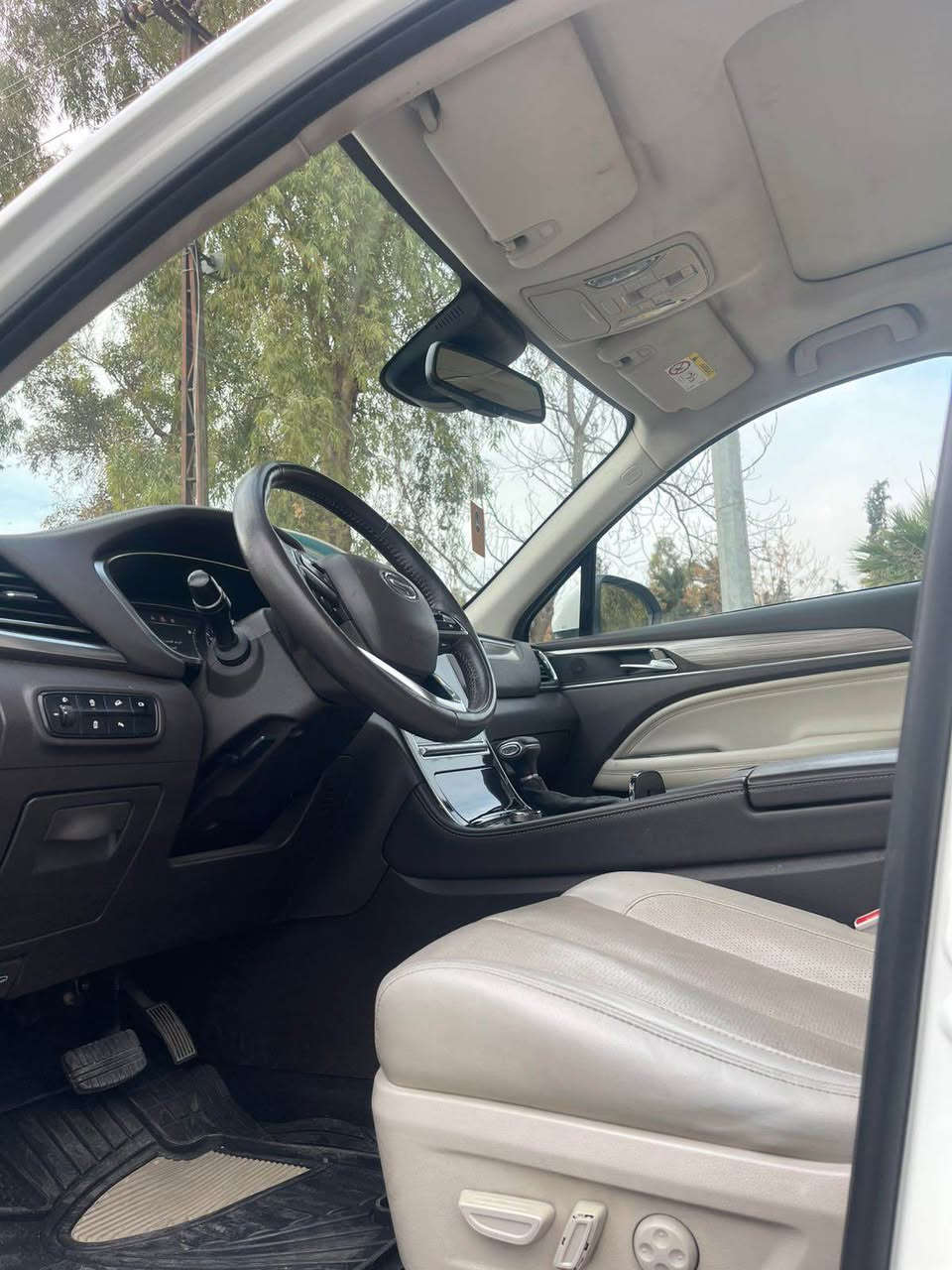 GAC GS5 مودل ٢٠١٩ قه بات مواسفات فول فوله سياره كه سه نه وى و هه زه ى نوييه گير و مه كينه به شه رت مه كينه ى كرايته وه هيج كيشه ى نيه 
*********** أربيل, العراق
