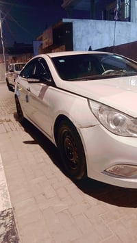 سوناته • ٢٠١١ • بدون حادث